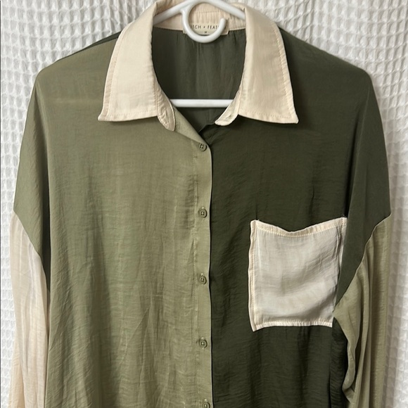 Elegant Two-Tone Button Down Shirt - Picture 2 of 10